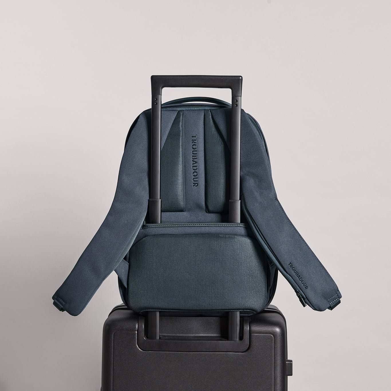 Apex Compact Backpack 3.0 / エイペックス コンパクト バックパック 3.0 - ダークブルー