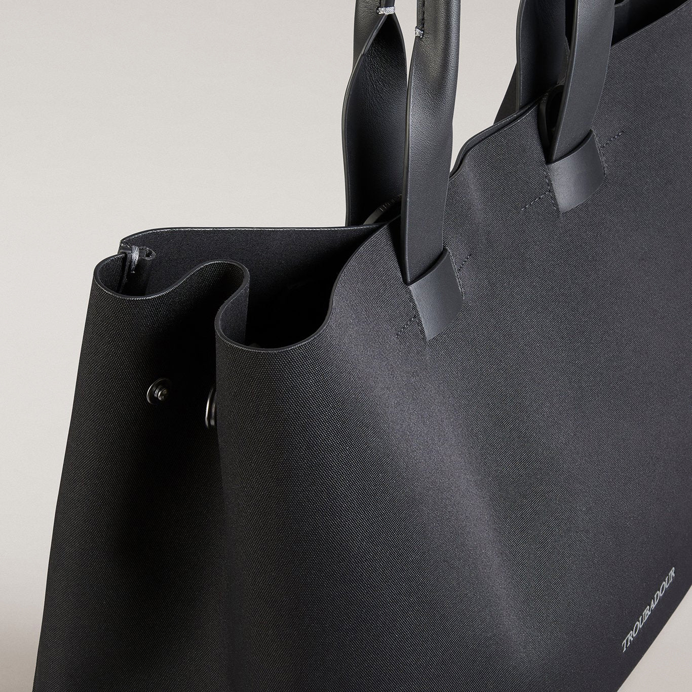 FEATHERWEIGHT TOTE / フェザーウェイトトート - ブラック