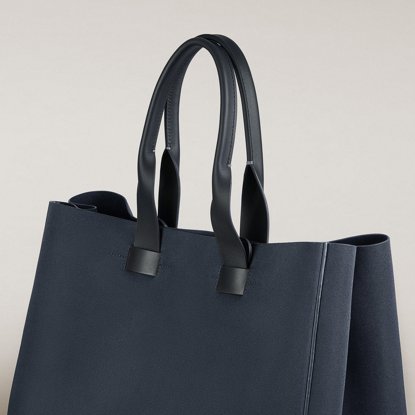 FEATHERWEIGHT TOTE / フェザーウェイトトート - ネイビー