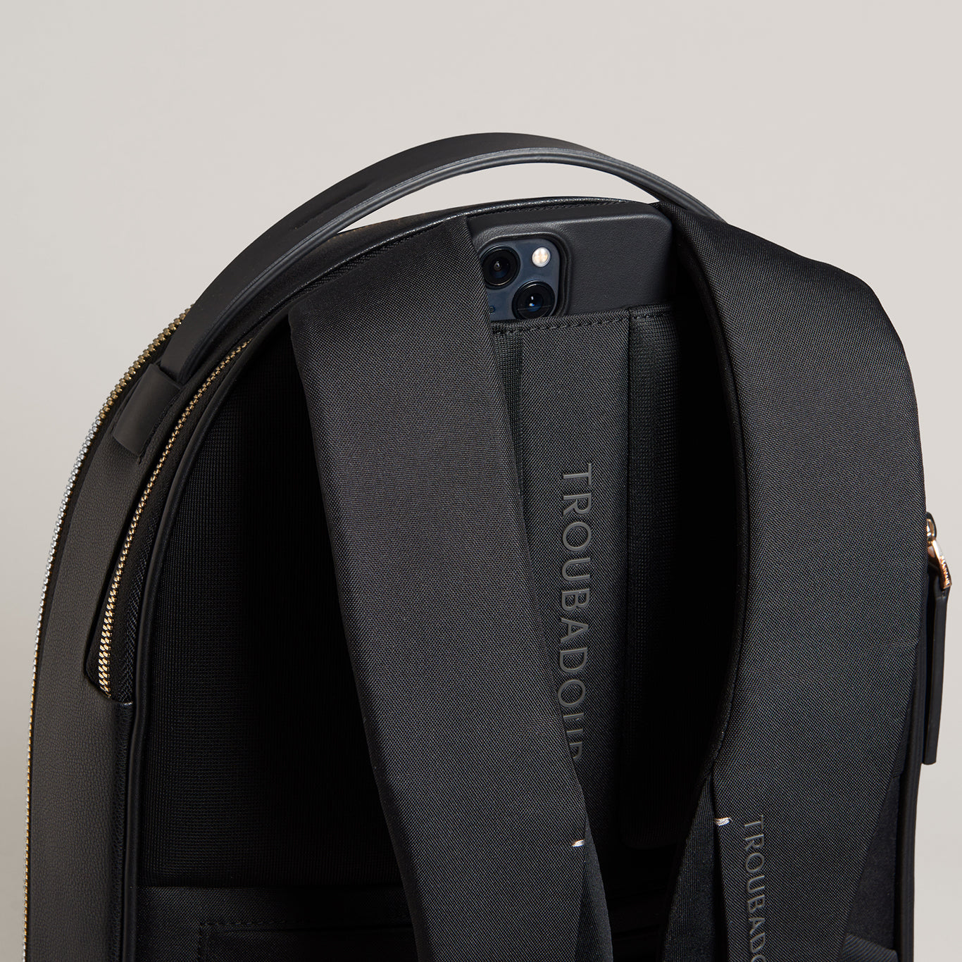 MOMENTUM BACKPACK / モメンタム バックパック